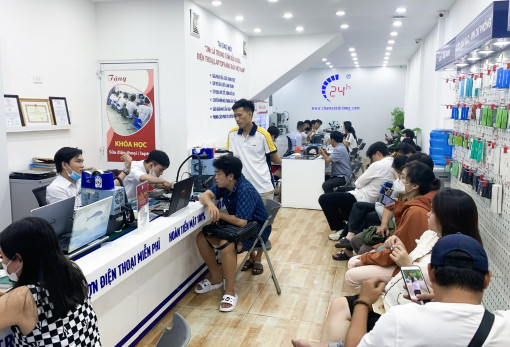 thay-day-nut-nguon-oppo-reno8-t-5g-cph2505-3 (1).jpg